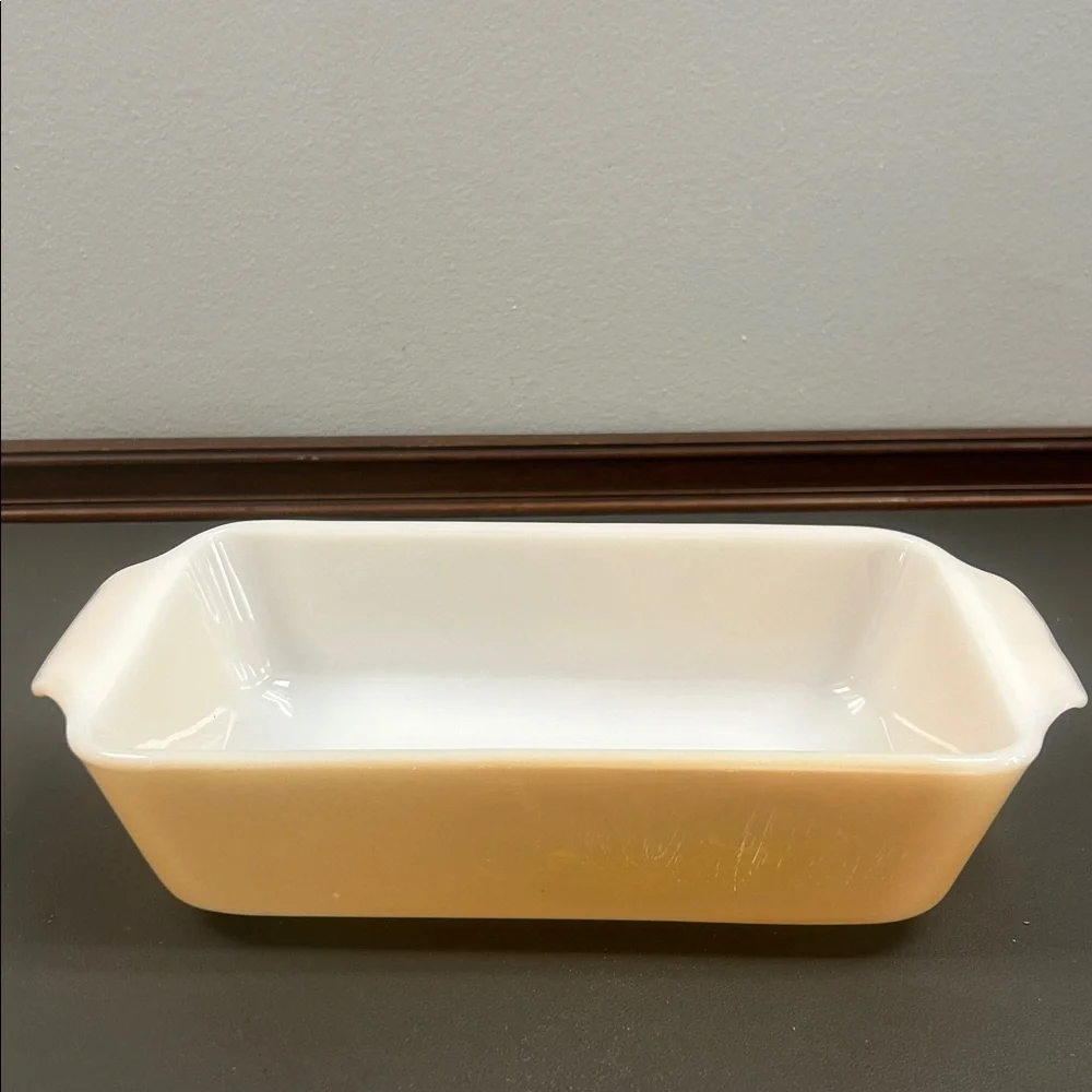VTG Anchor Hocking Fire King Ovenware 1 Quart Loaf Pan 441 Made in the USA